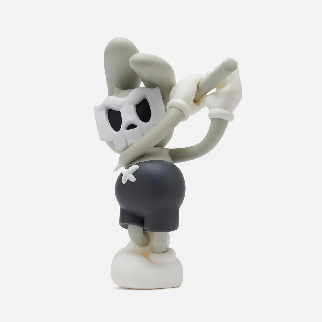 SUPERPLASTIC Игрушка Chop Chop Guggi Axe Swing by Guggimon