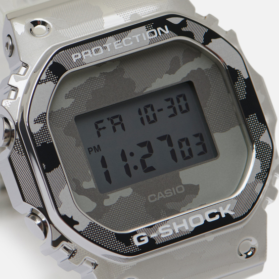 Наручные часы CASIO G-SHOCK GM-5600SCM-1ER Skeleton Series Silver/Clear