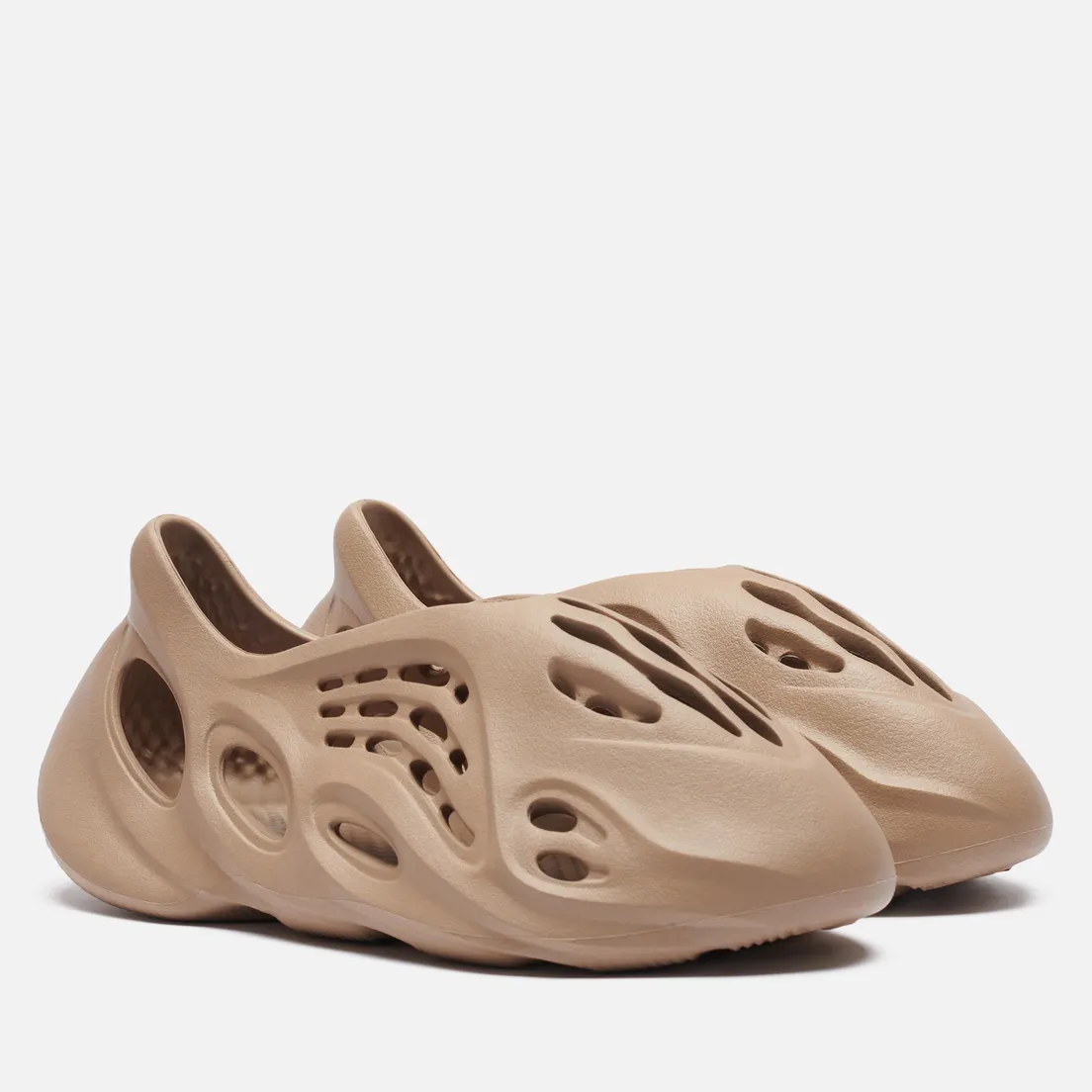 adidas Originals Сланцы YEEZY Foam Runner