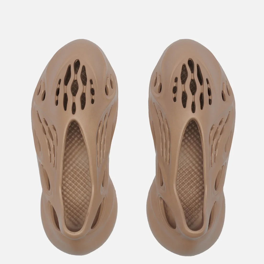 adidas Originals Сланцы YEEZY Foam Runner
