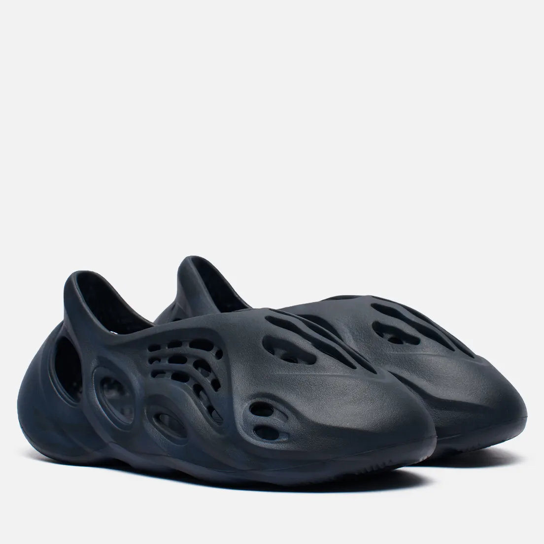 adidas Originals Сланцы YEEZY Foam Runner
