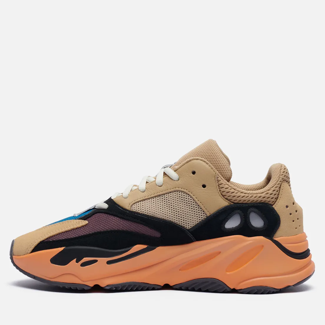 adidas Originals Кроссовки YEEZY Boost 700