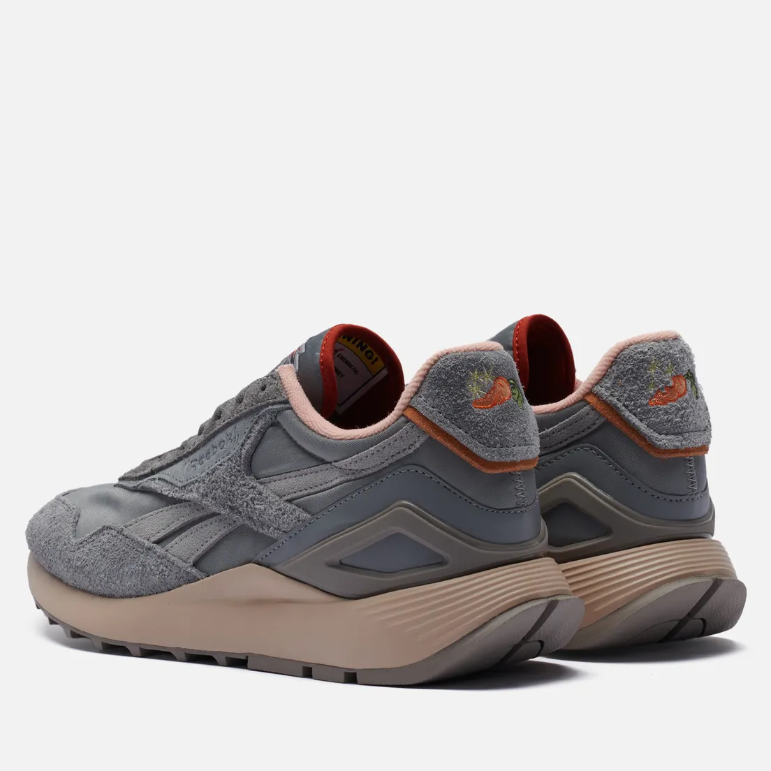 Reebok Кроссовки x Looney Tunes Classic Legacy AZ