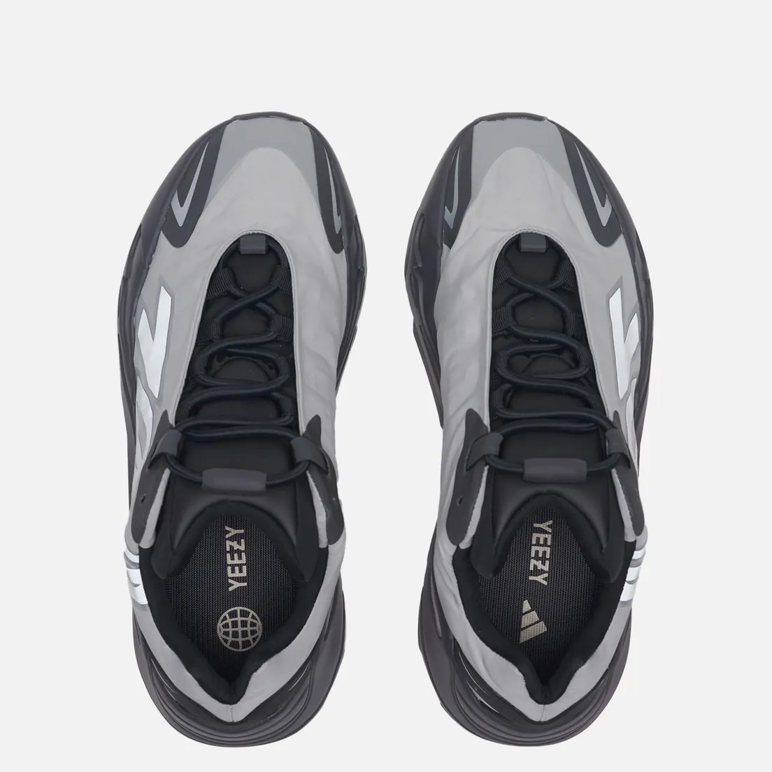 adidas Originals Кроссовки YEEZY Boost 700 MNVN