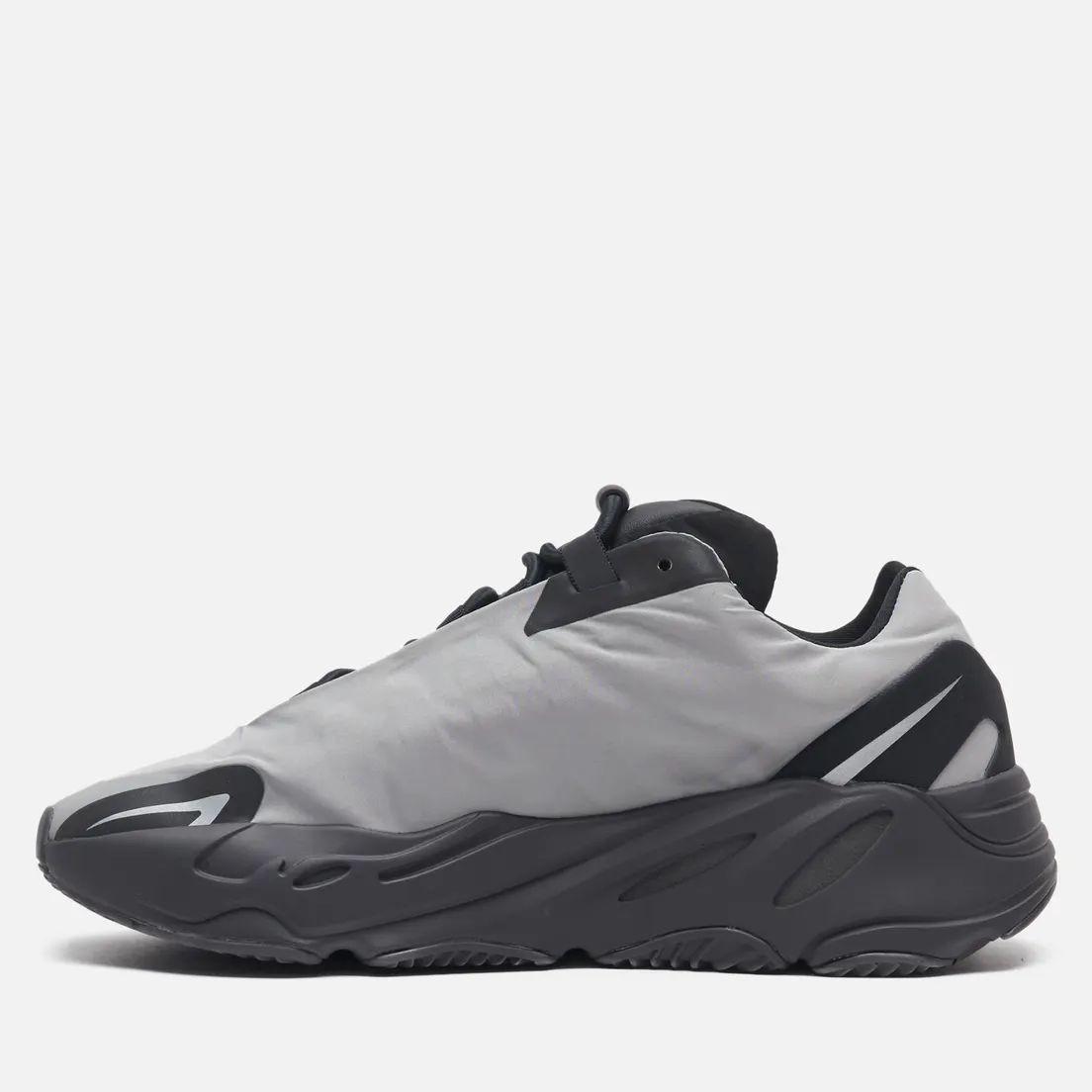 adidas Originals Кроссовки YEEZY Boost 700 MNVN