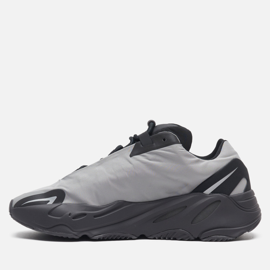 Кроссовки adidas Originals YEEZY Boost 700 MNVN Metallic/Metallic/Metallic