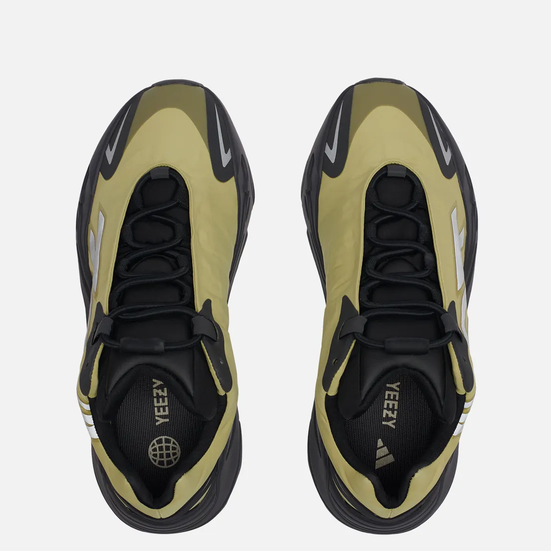 adidas Originals Кроссовки YEEZY Boost 700 MNVN