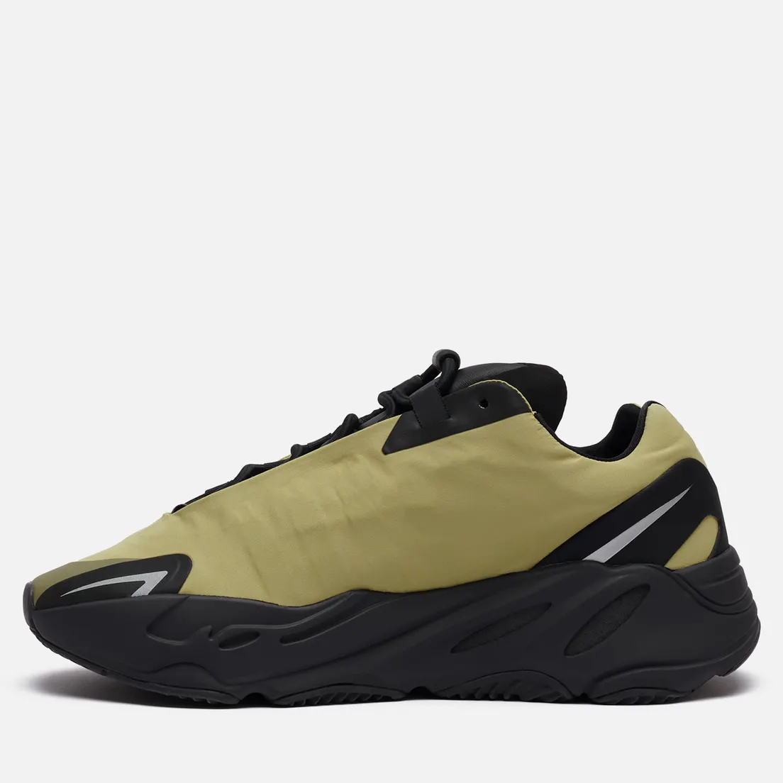 adidas Originals Кроссовки YEEZY Boost 700 MNVN