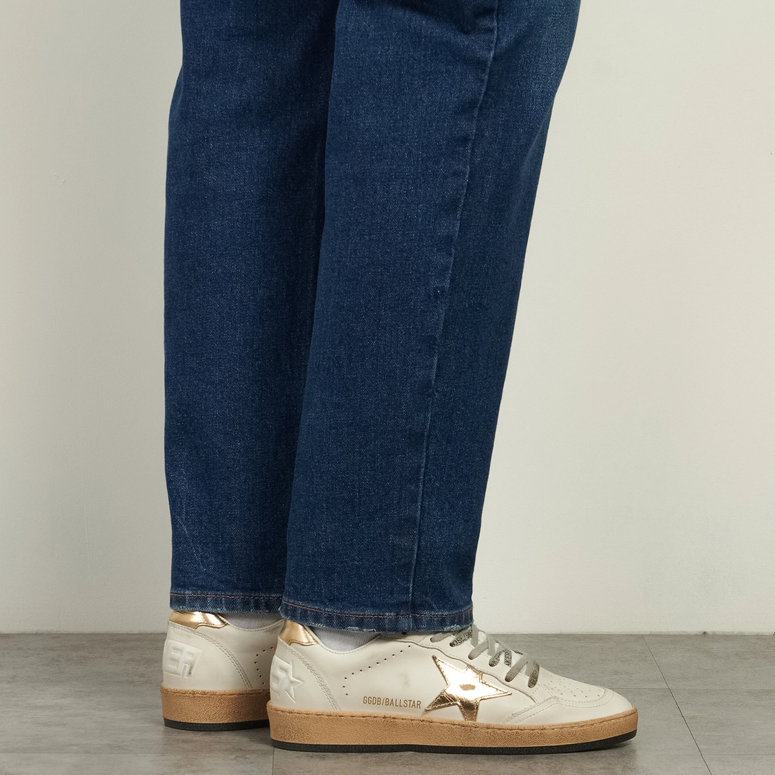Golden Goose Женские кроссовки Ball Star Laminated Star