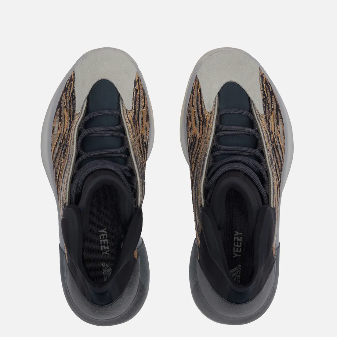 adidas Originals Кроссовки YEEZY QNTM