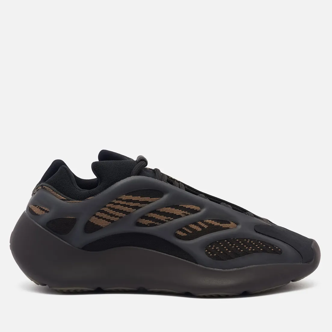 adidas Originals Кроссовки YEEZY 700 V3