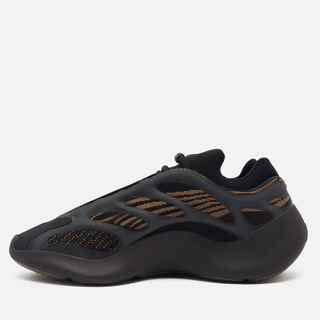 adidas Originals Кроссовки YEEZY 700 V3