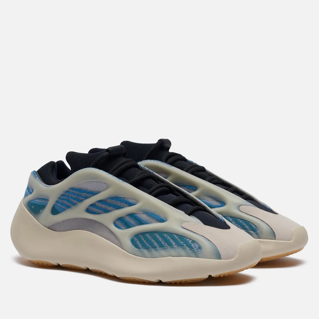 adidas Originals Кроссовки YEEZY 700 V3