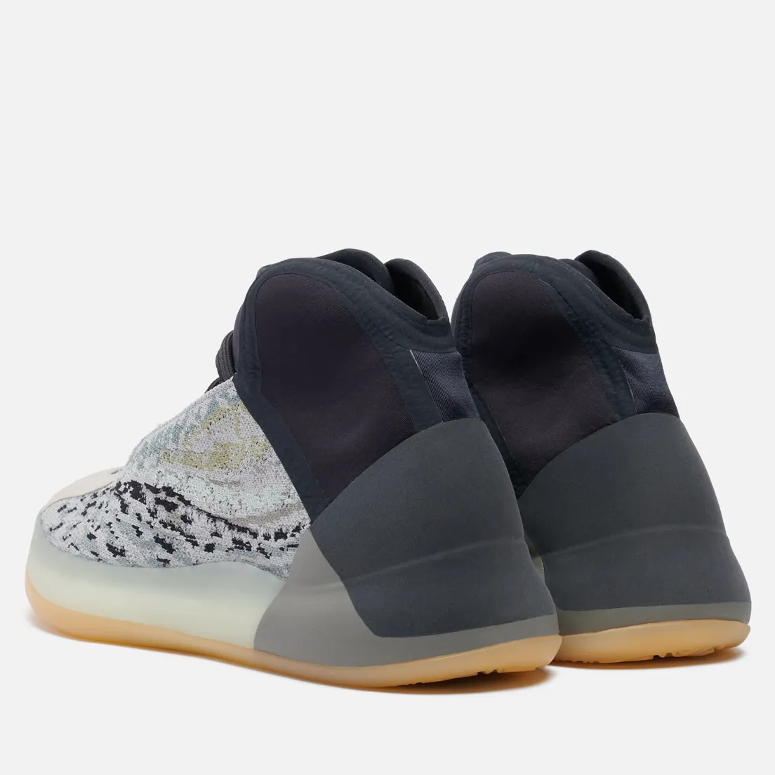 adidas Originals Кроссовки YEEZY QNTM