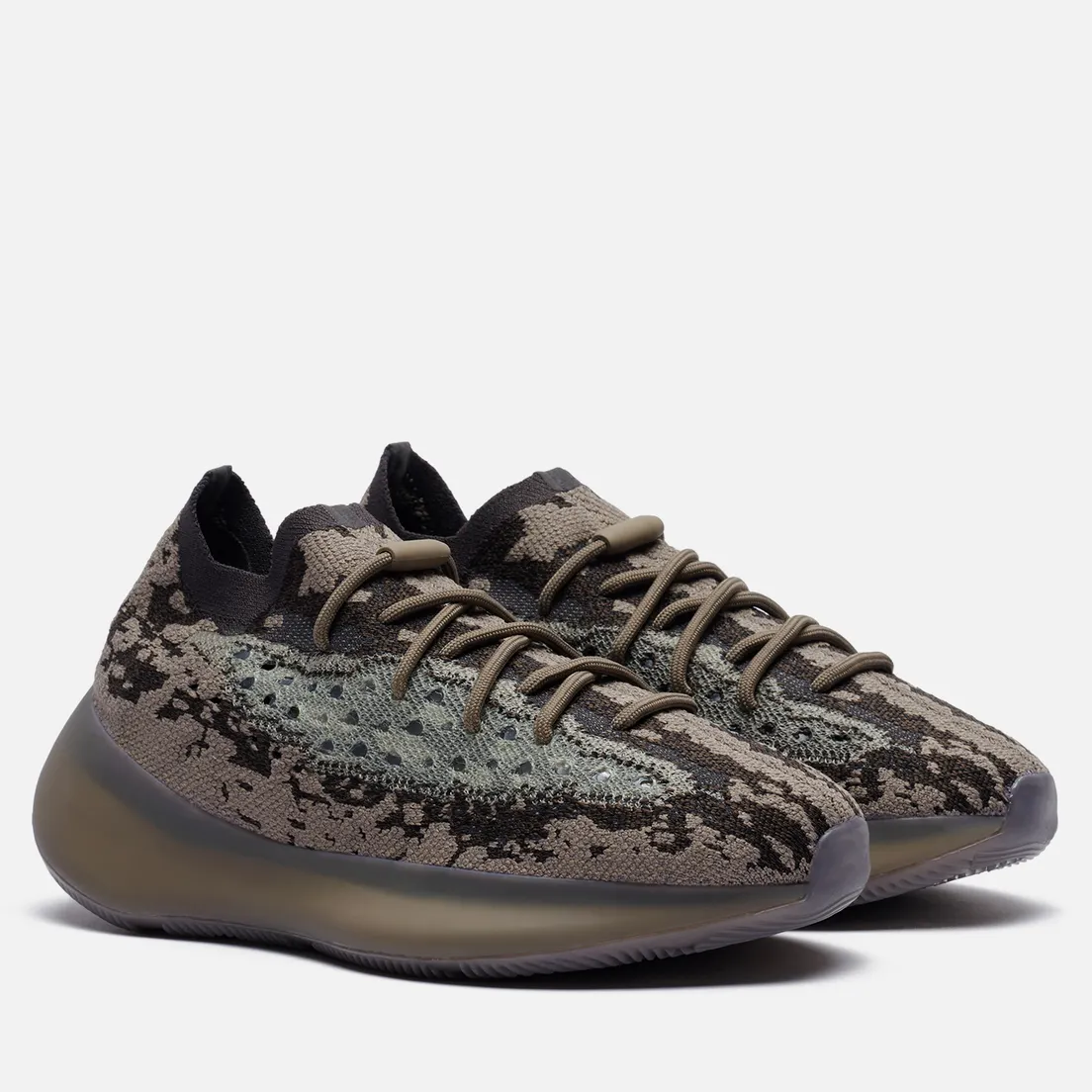 adidas Originals Кроссовки YEEZY Boost 380
