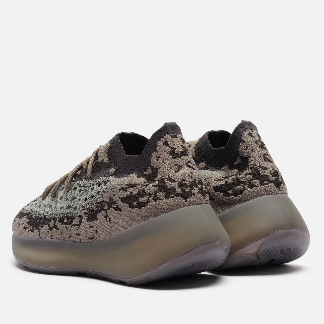 adidas Originals Кроссовки YEEZY Boost 380