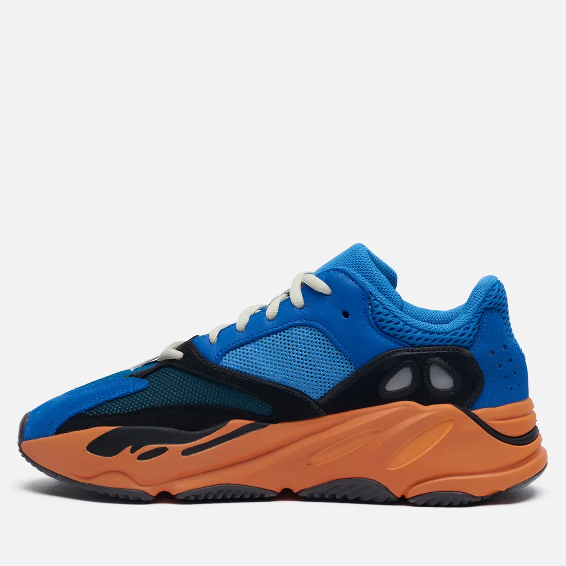 adidas Originals Кроссовки YEEZY Boost 700