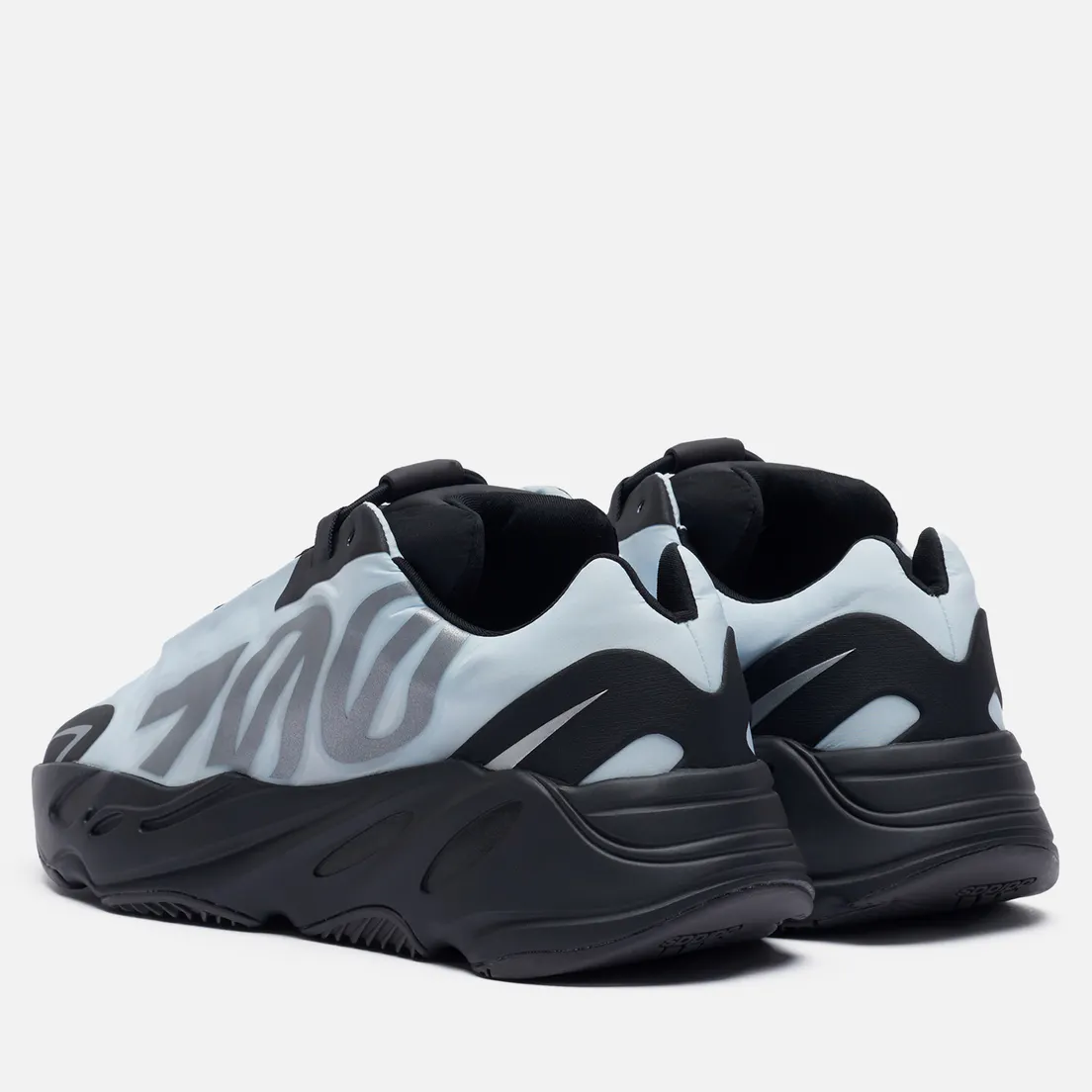 adidas Originals Кроссовки YEEZY Boost 700 MNVN