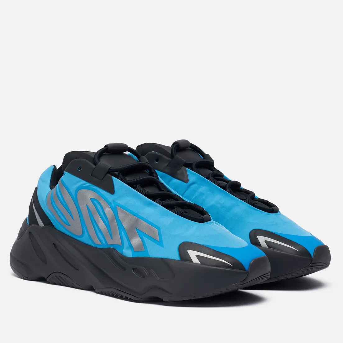 adidas Originals Кроссовки YEEZY Boost 700 MNVN