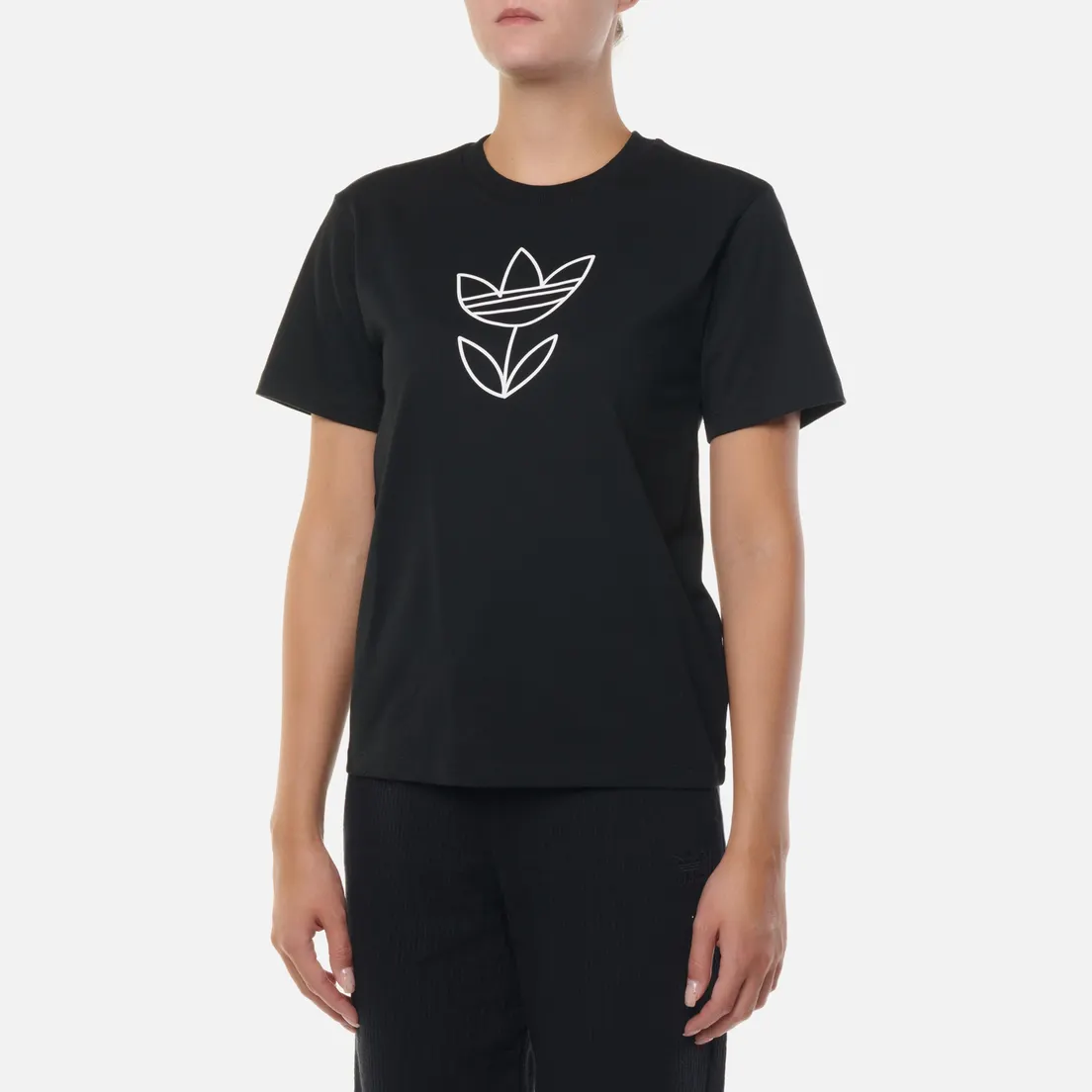 adidas Originals Женская футболка Always Original Graphic