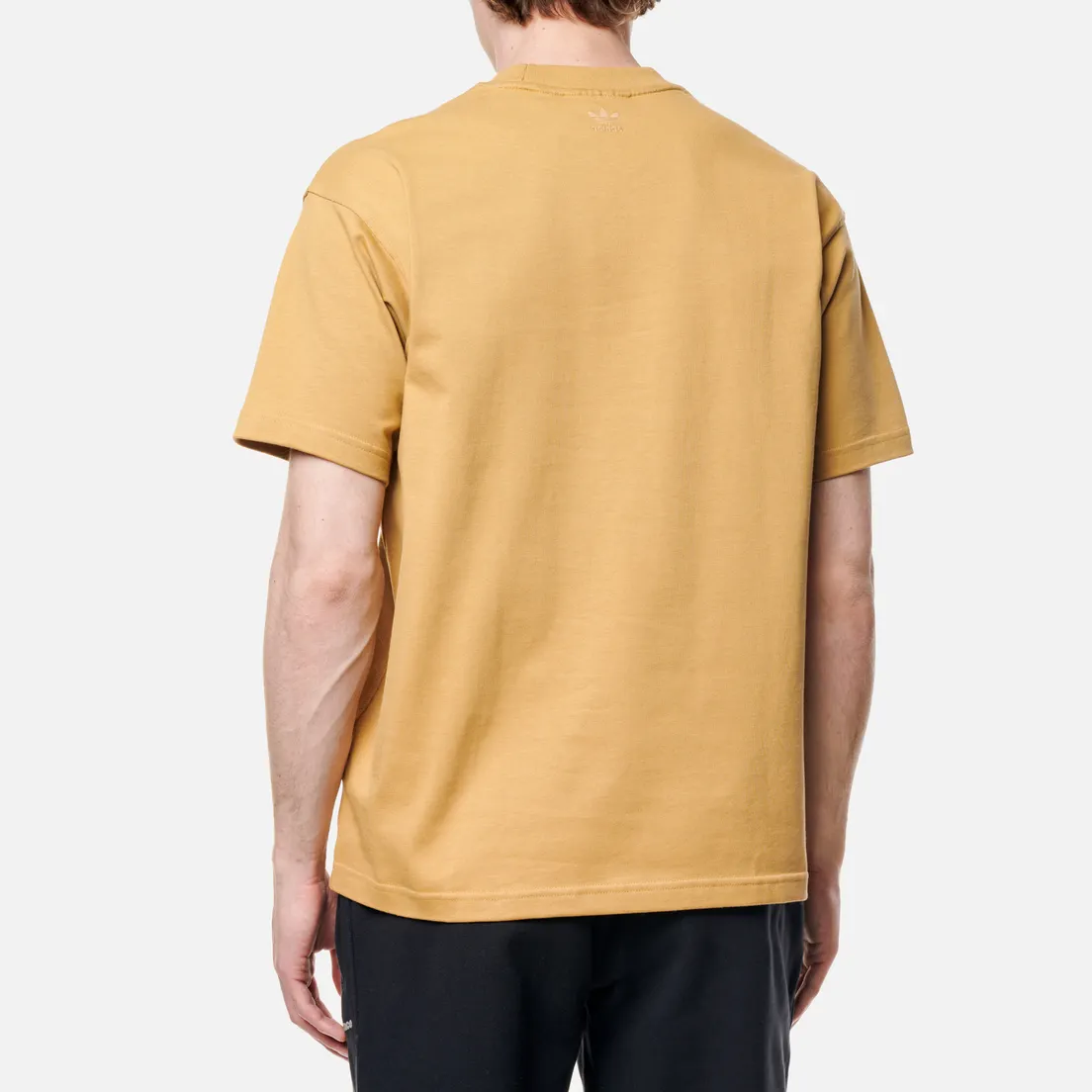 adidas Originals Мужская футболка x Pharrell Williams Basics Human Race Logo