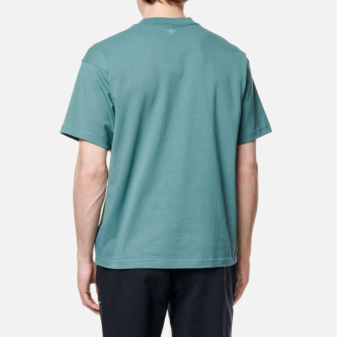 adidas Originals Мужская футболка x Pharrell Williams Basics Human Race Logo