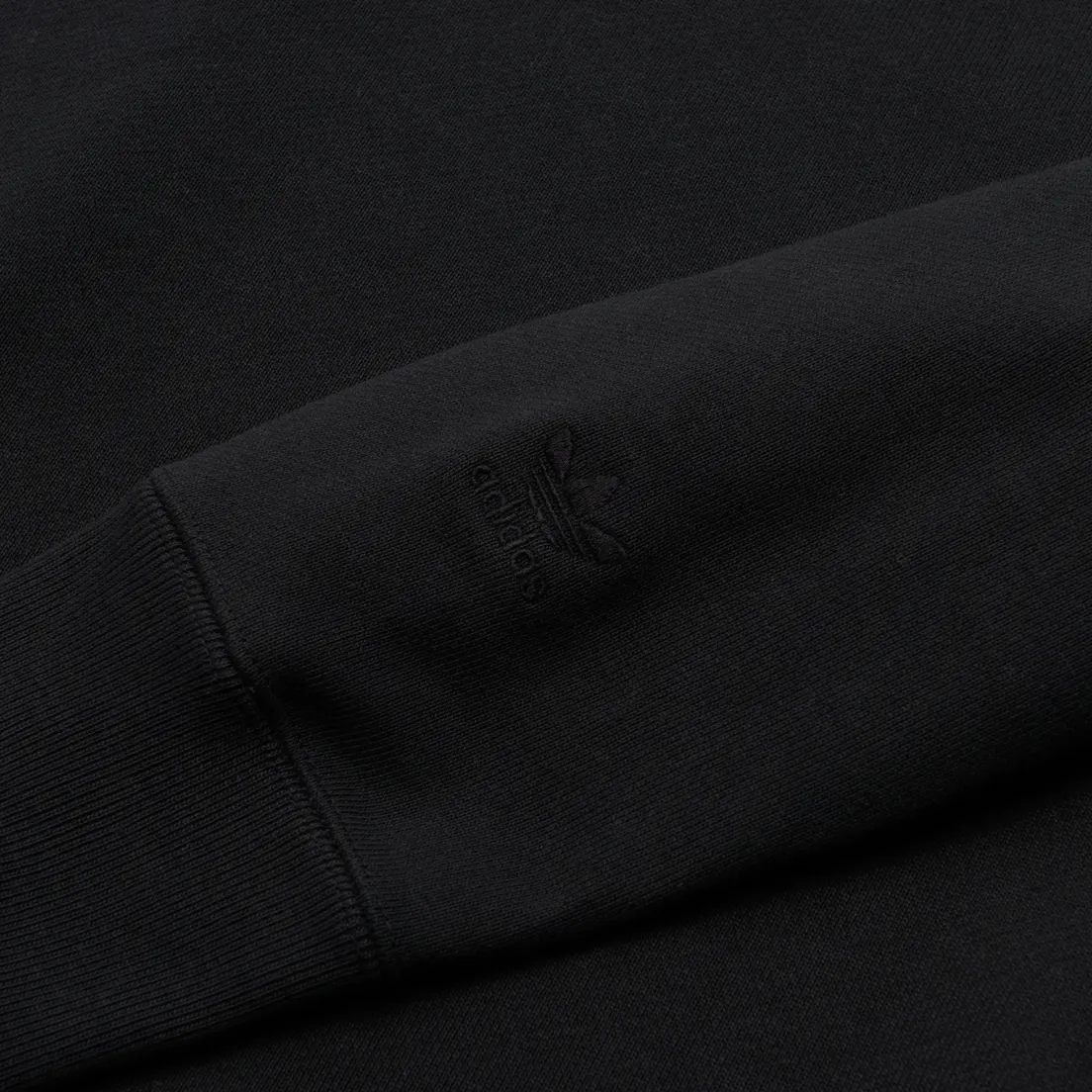 adidas Originals Мужская толстовка x Pharrell Williams Basics Crew Human Race Logo
