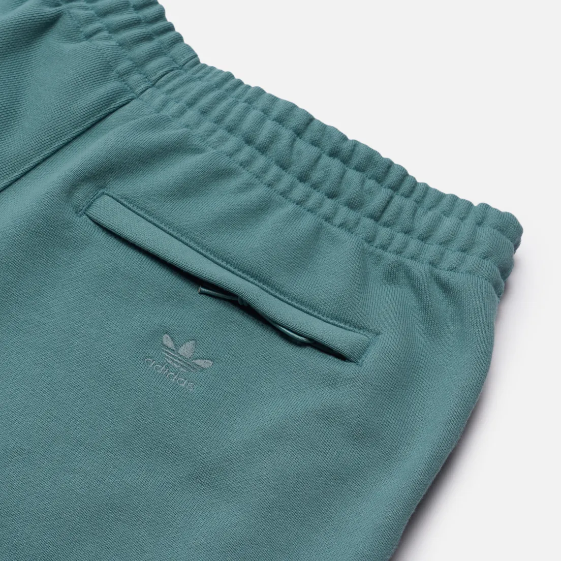 adidas Originals Мужские шорты x Pharrell Williams Basics Human Race Logo