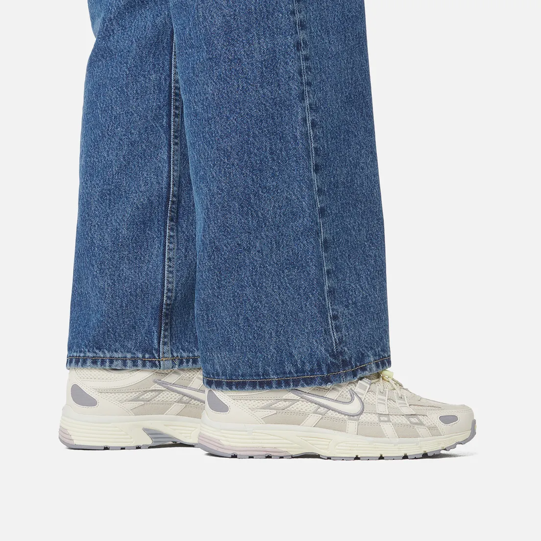 Nike Женские кроссовки Wmns P-6000 Premium