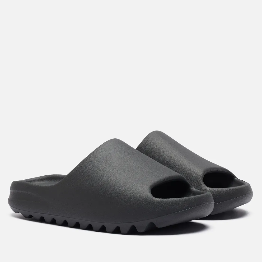 adidas Originals Сланцы YEEZY Slide