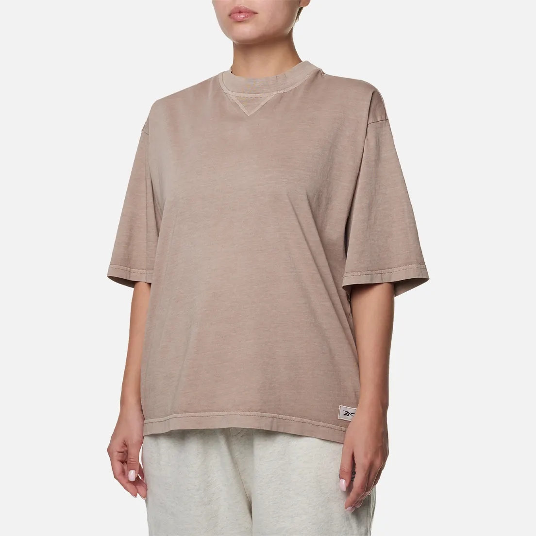Reebok Женская футболка Classics Natural Dye Boxy
