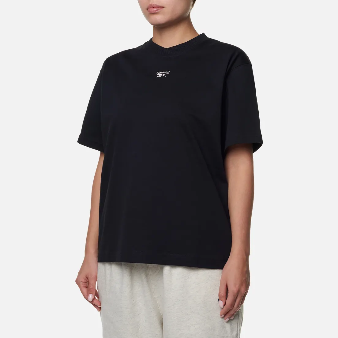 Reebok Женская футболка Classics Relaxed Fit