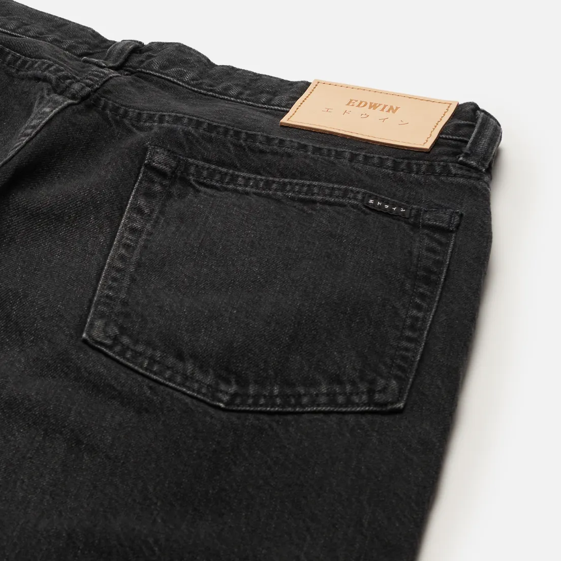 Edwin Мужские джинсы Loose Tapered Kaihara Black x White Selvage 11 Oz