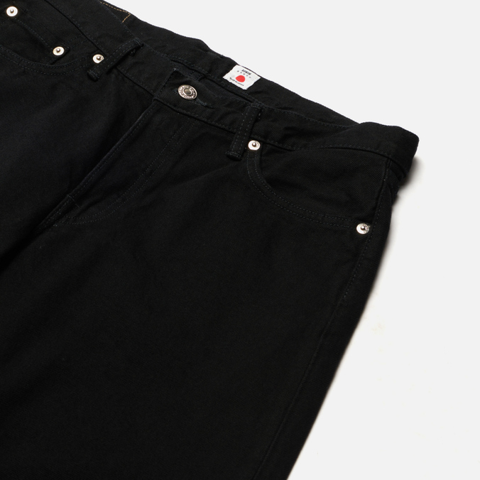 Мужские джинсы Edwin, цвет чёрный, размер 38/32 I030680.89.99 Regular Tapered Kaihara Right Hand Black Denim 13 Oz - фото 2