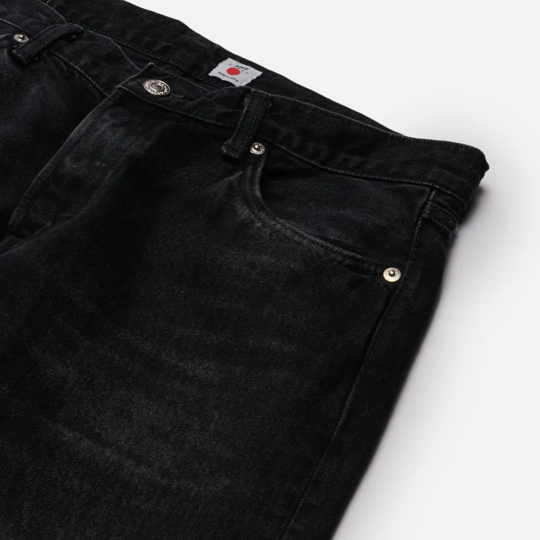 Edwin Мужские джинсы Regular Tapered Kaihara Right Hand Black Denim 13 Oz