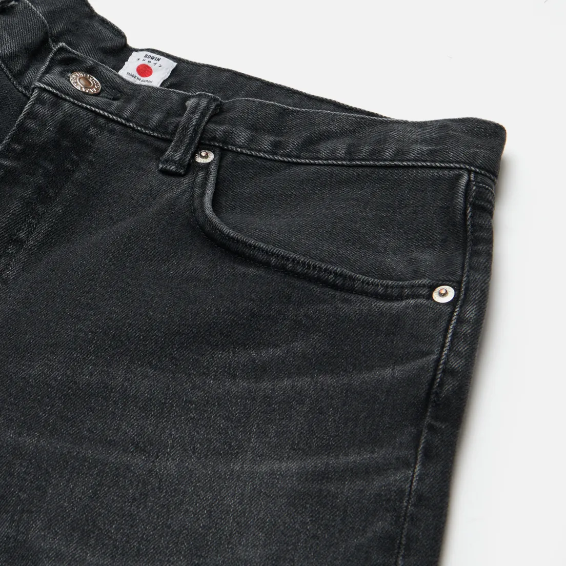 Edwin Мужские джинсы Regular Tapered Kaihara Black x Black Stretch Denim Green x White Selvage 12.5 Oz