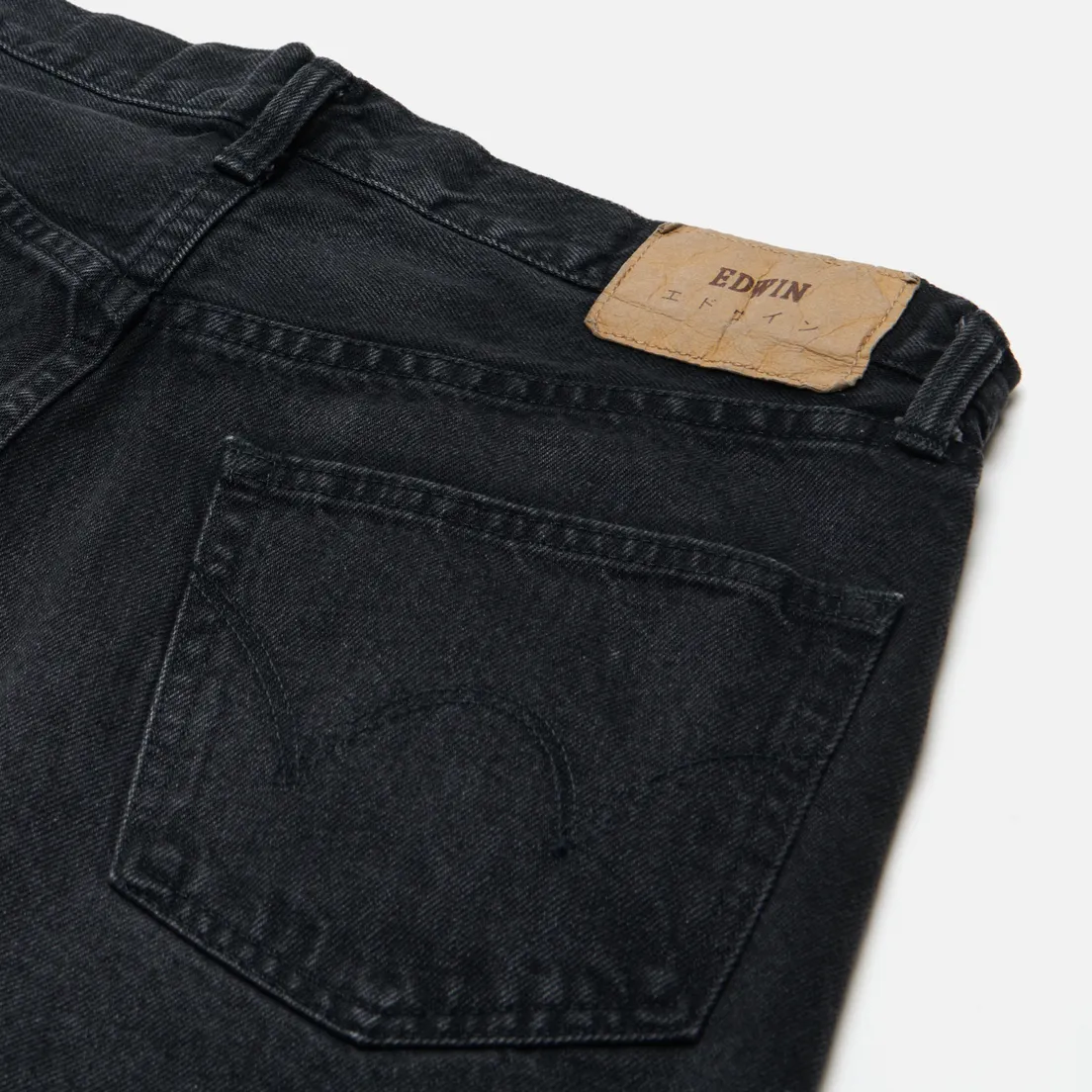 Edwin Мужские джинсы Loose Tapered Kaihara Right Hand Black Denim 13 Oz
