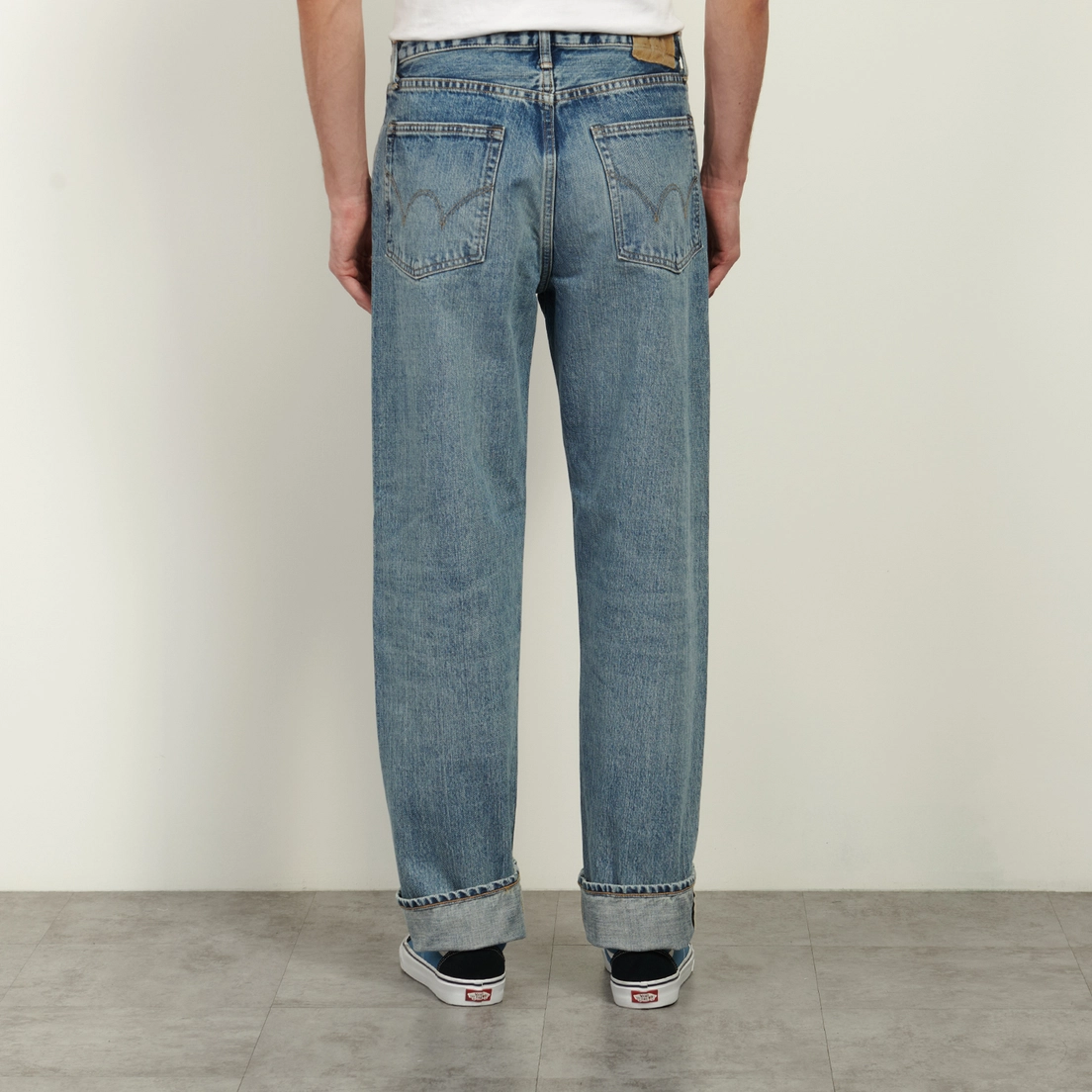 Edwin Мужские джинсы Loose Fit Kurabo Recycle Denim Red Selvage 14 Oz