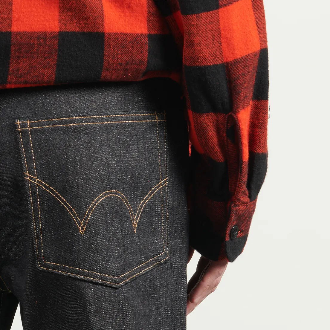 Edwin Мужские джинсы Loose Fit Kaihara Dark Pure Indigo Rainbow Selvage 13.5 Oz
