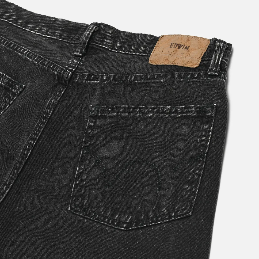 Edwin Мужские джинсы Loose Fit Kaihara Right Hand Black Denim 13 Oz