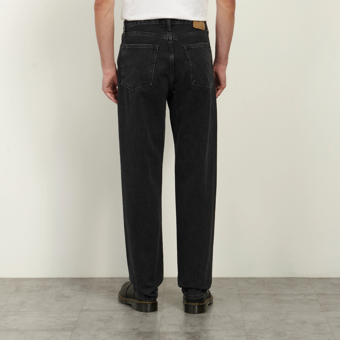 Edwin Мужские джинсы Loose Fit Kaihara Right Hand Black Denim 13 Oz