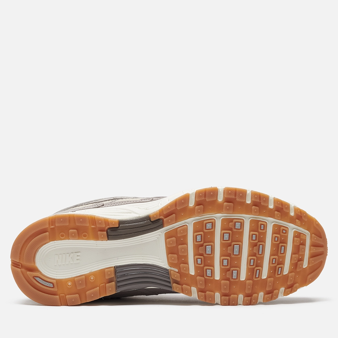 Nike Мужские кроссовки P-6000