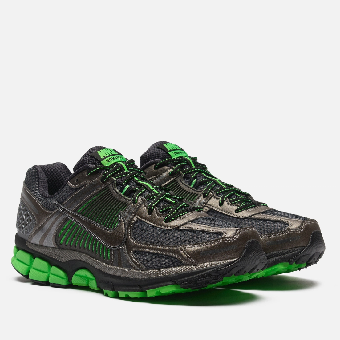 Nike Кроссовки Zoom Vomero 5 SE