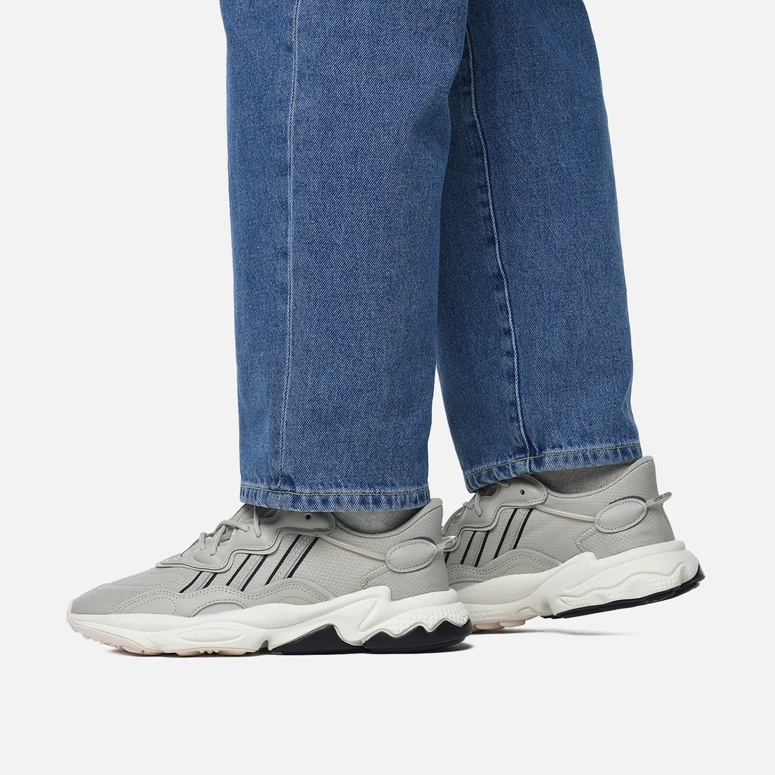 adidas Originals Кроссовки Ozweego
