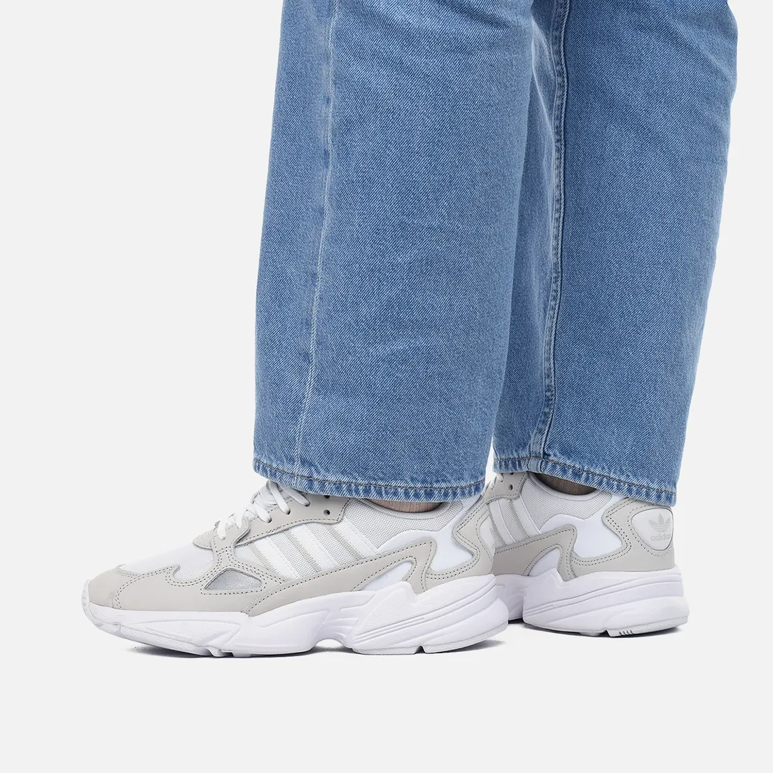 adidas Originals Женские кроссовки Falcon