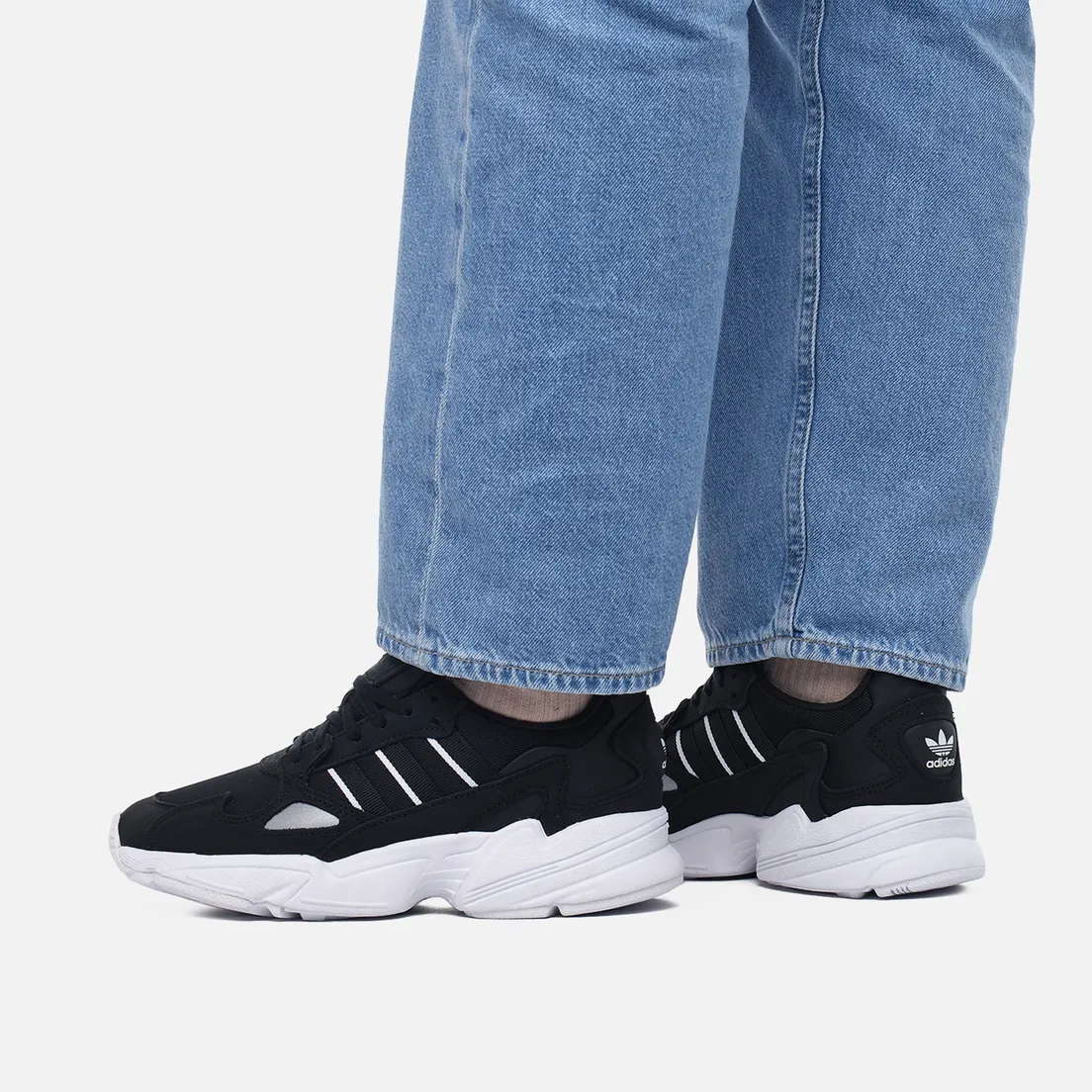 adidas Originals Женские кроссовки Falcon