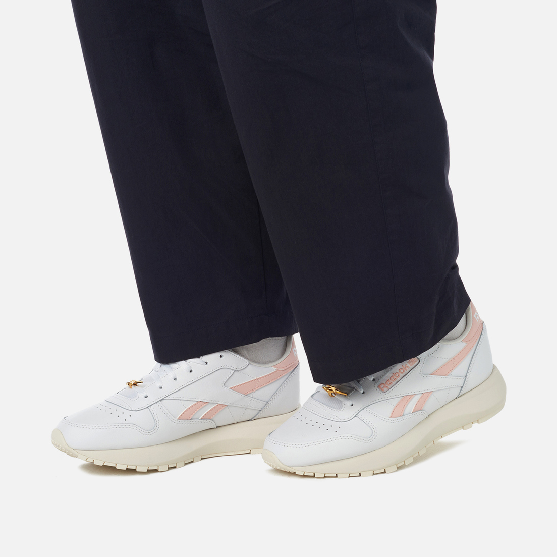 Reebok Женские кроссовки Classic Leather SP