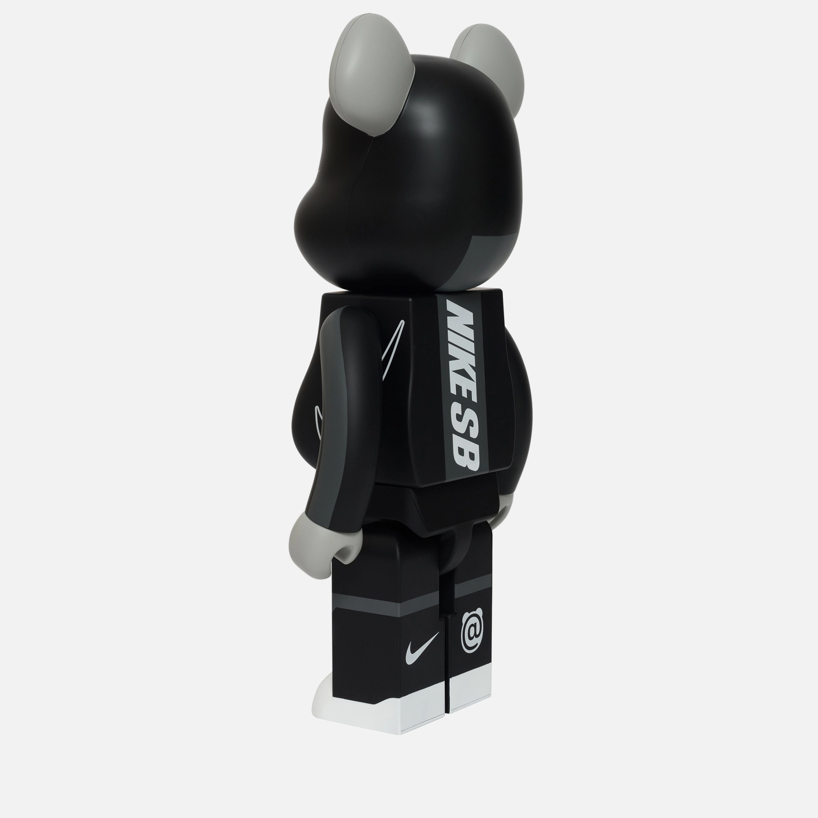 Игрушка Medicom Toy Bearbrick Nike SB Black 1000%, MDM-BBNKSBB-1000