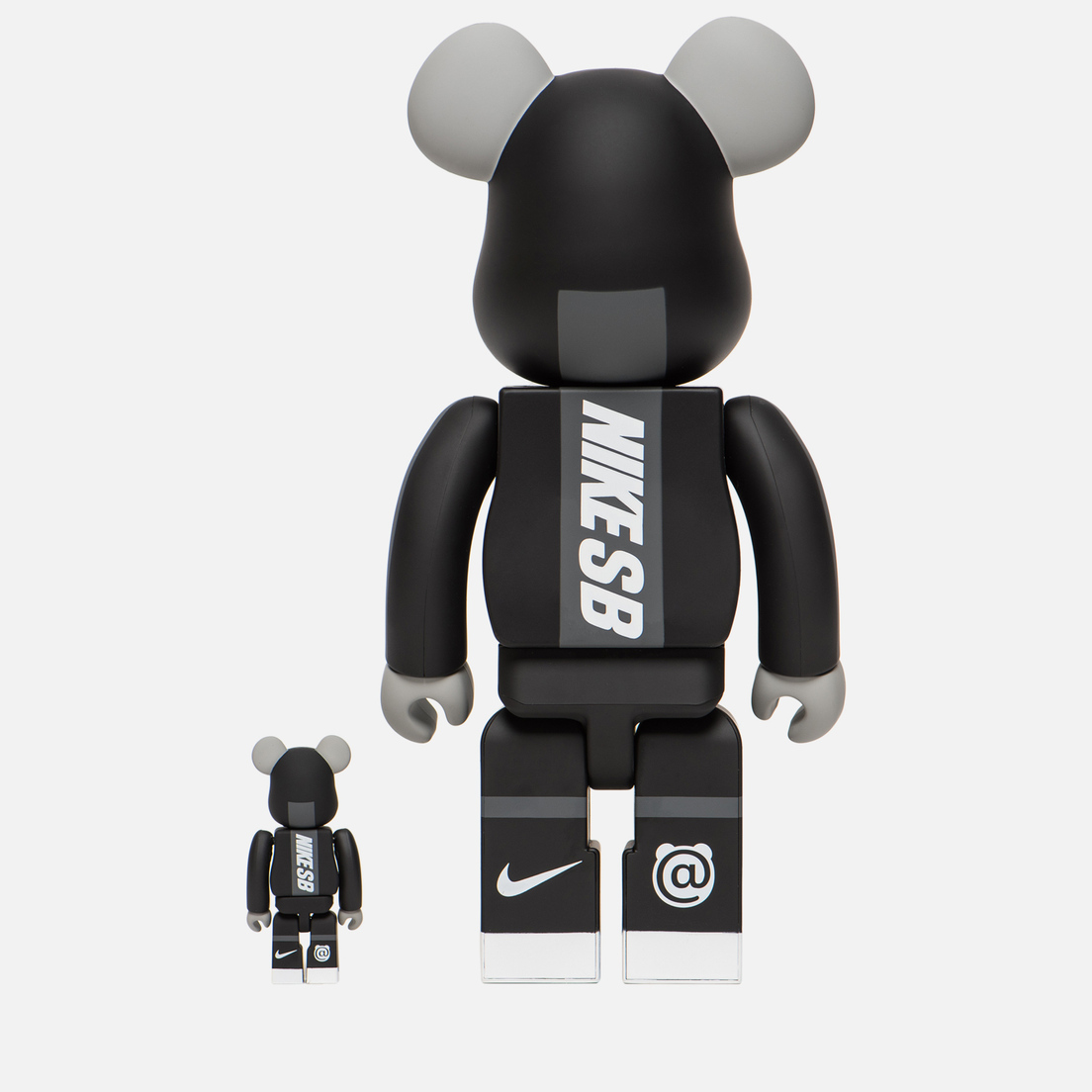Medicom Toy Игрушка Bearbrick Nike SB Set 100% & 400%