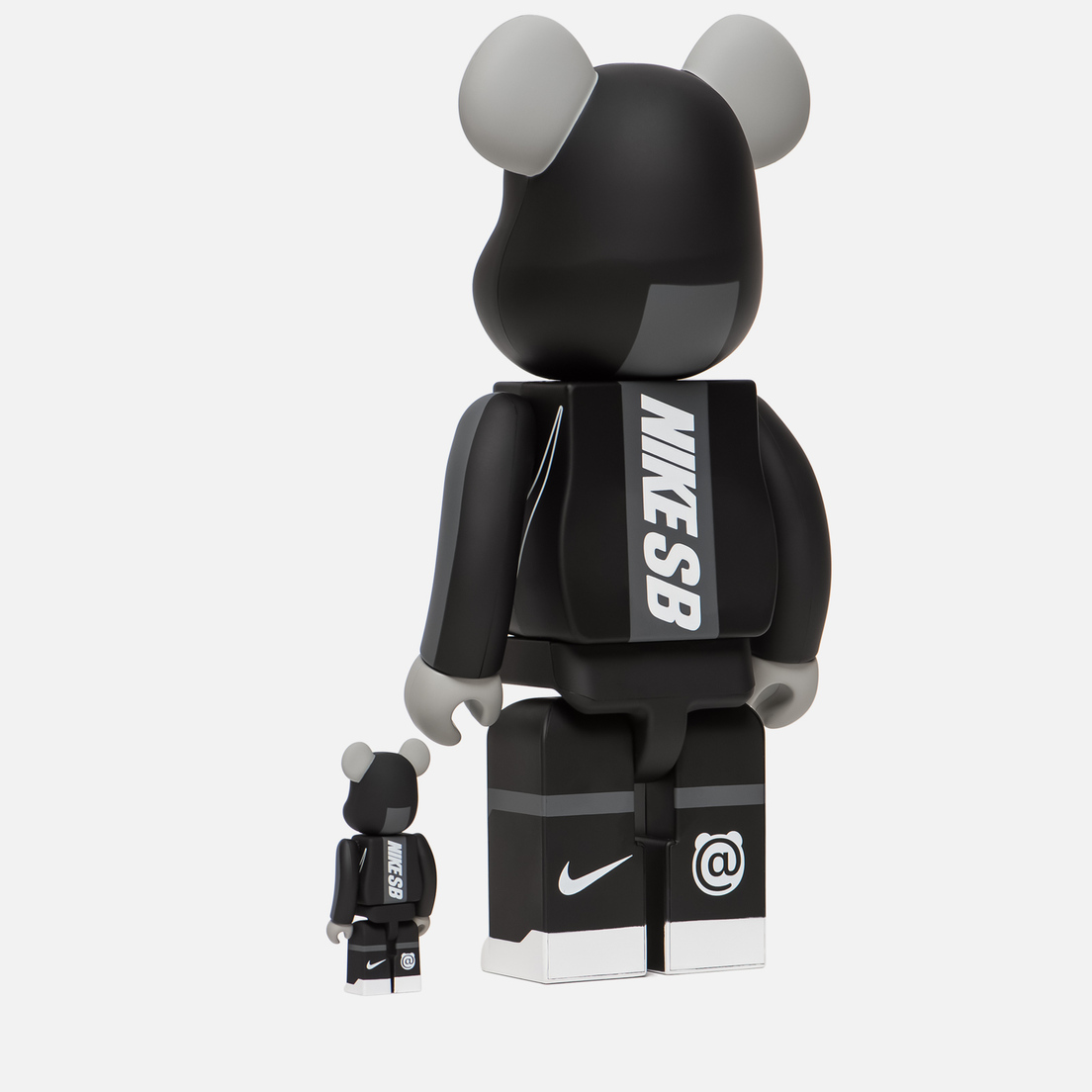 Medicom Toy Игрушка Bearbrick Nike SB Set 100% & 400%